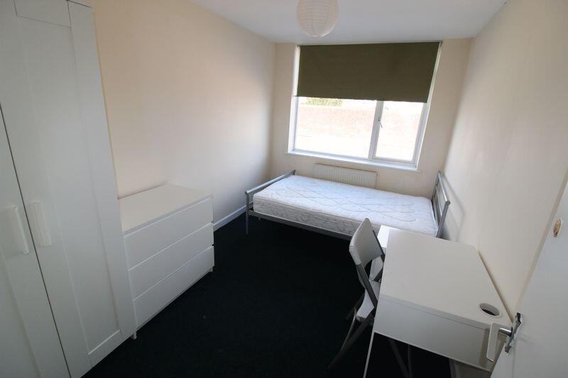 Additional image 14 of 4-bedroom student property