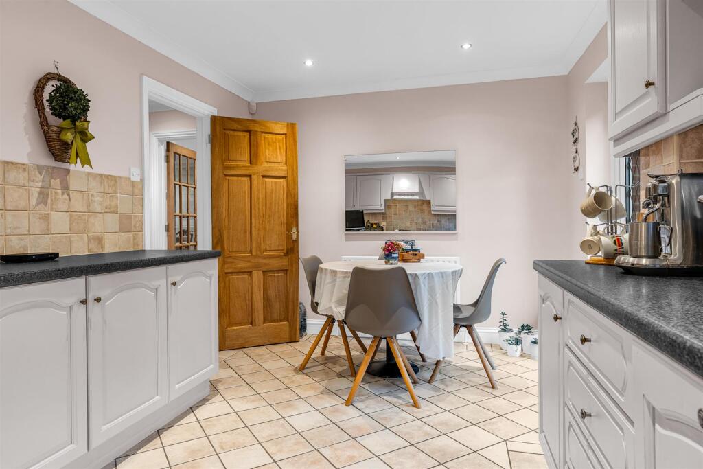 Additional image 12 of Oaklea, Welwyn