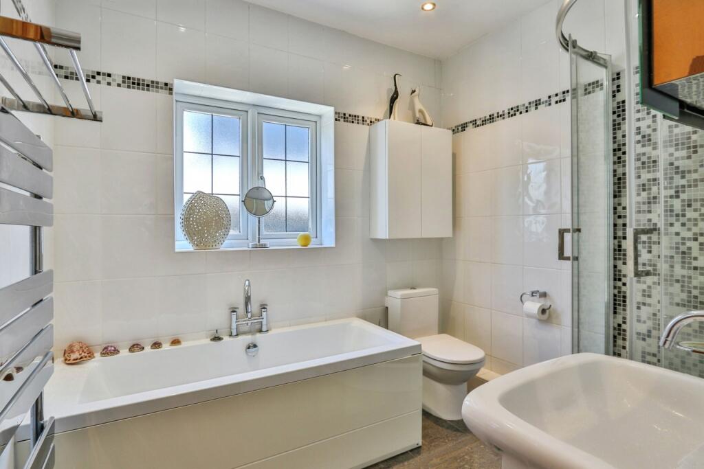 Additional image 10 of Richmond Park Avenue, Bournemouth, Dorset, BH8