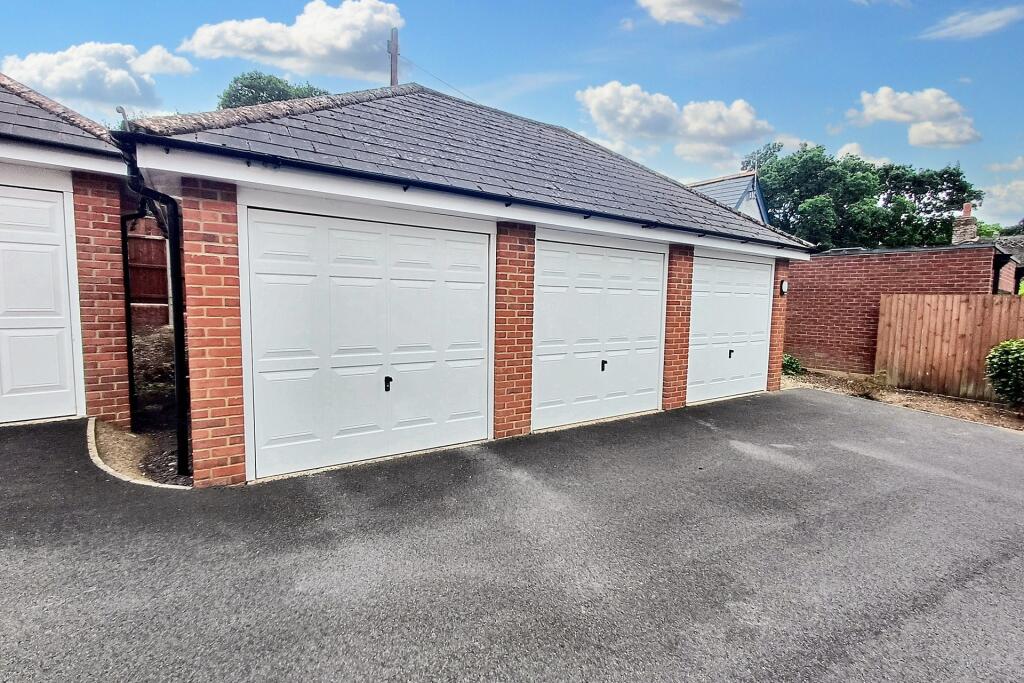 Additional image 12 of Verwood