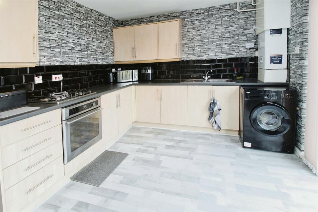 Additional image 6 of Astral View, Bradford, BD6 3AL