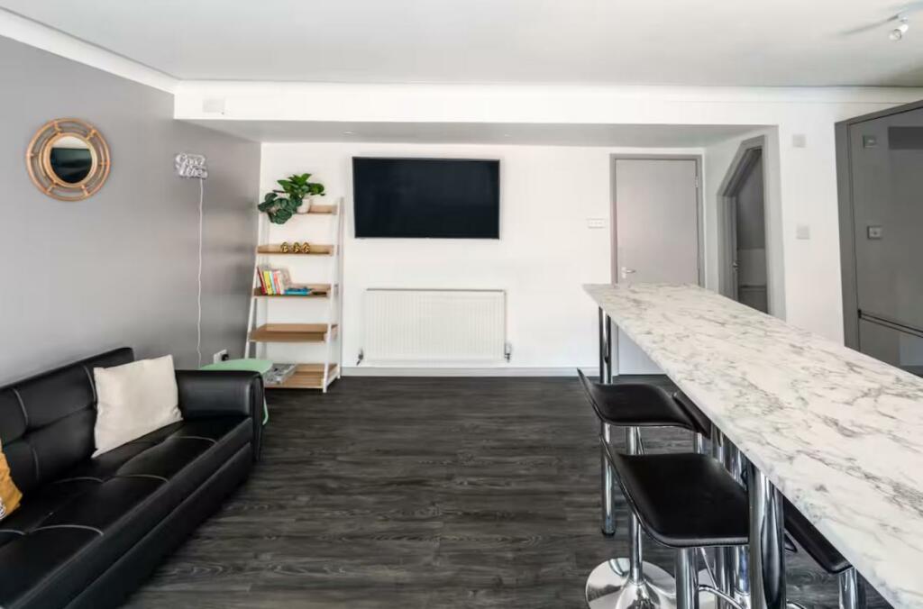 Additional image 11 of Central Avenue, Telscombe Cliffs