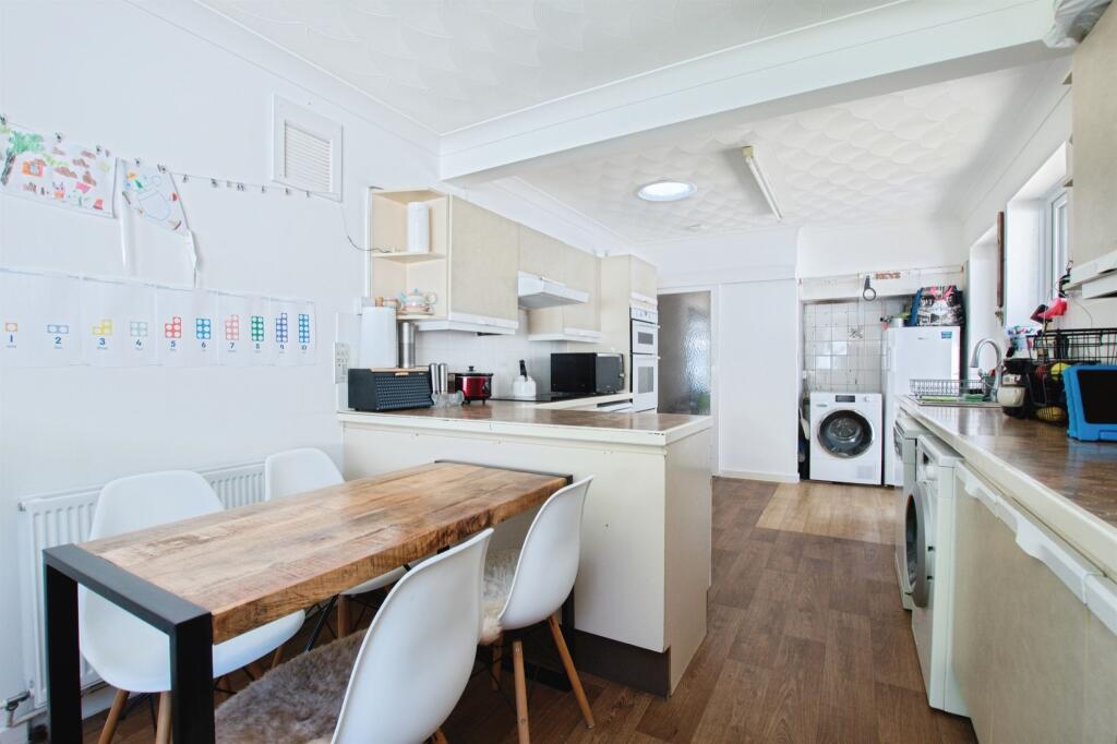 Additional image 6 of Meadow View Road, Bournemouth