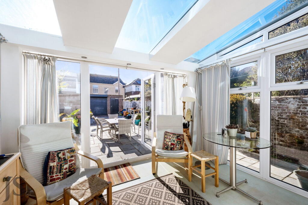 Additional image 10 of St. Georges Road, Worthing, BN11 2DS