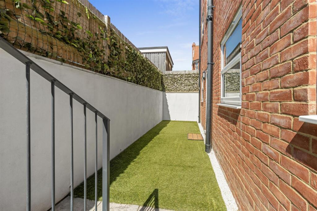 Additional image 35 of Royal Parade, Eastbourne