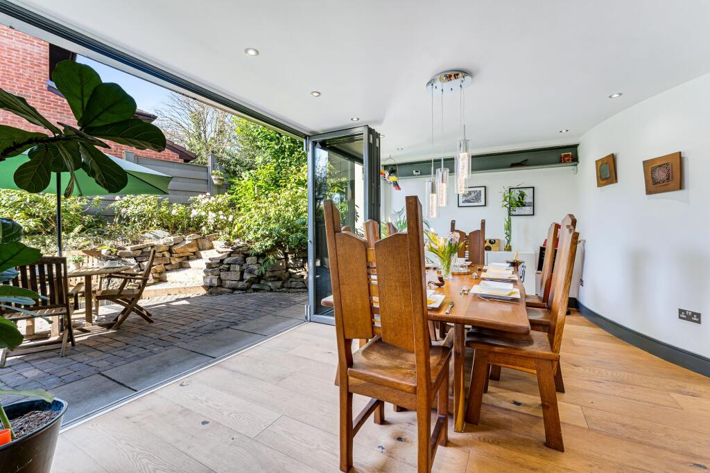 Additional image 16 of Croft House, Princess Road, Lostock – Stunning 7-Bed Home with Views Over Bolton Golf Course