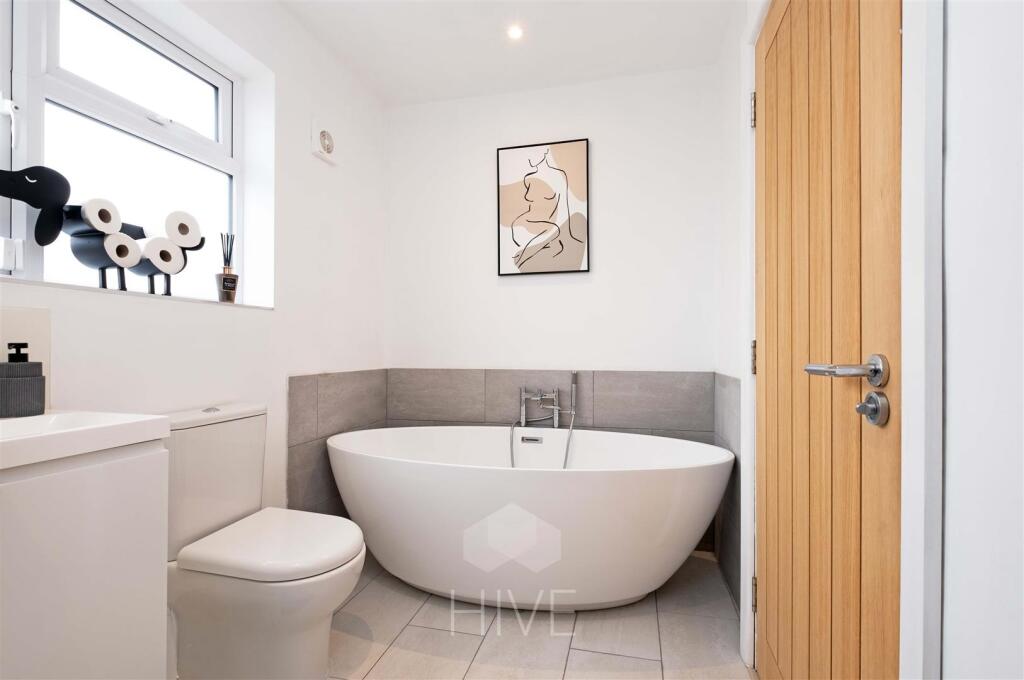 Additional image 11 of Winton Way, New Milton