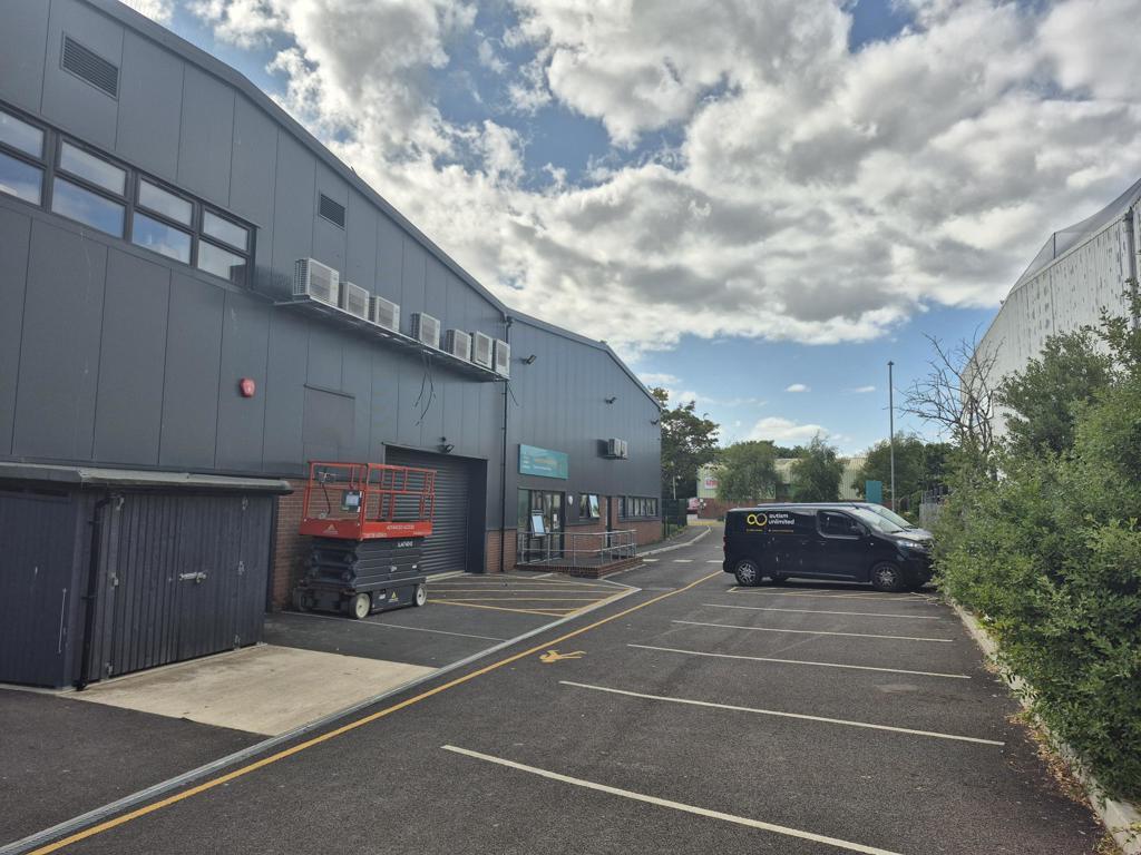 Additional image 2 of No 2 Ground Floor, 1 Airfield Road, Christchurch, Dorset