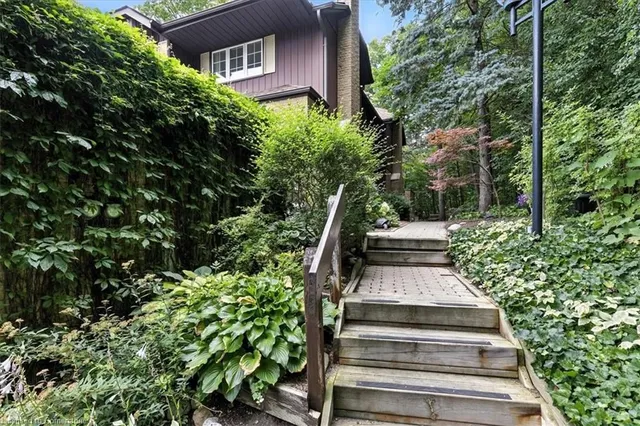 Additional image 5 of 250 Kingswood Dr Unit 12