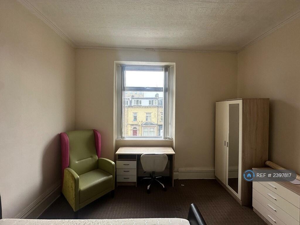 Additional image 11 of Grove Terrace, Bradford, BD7