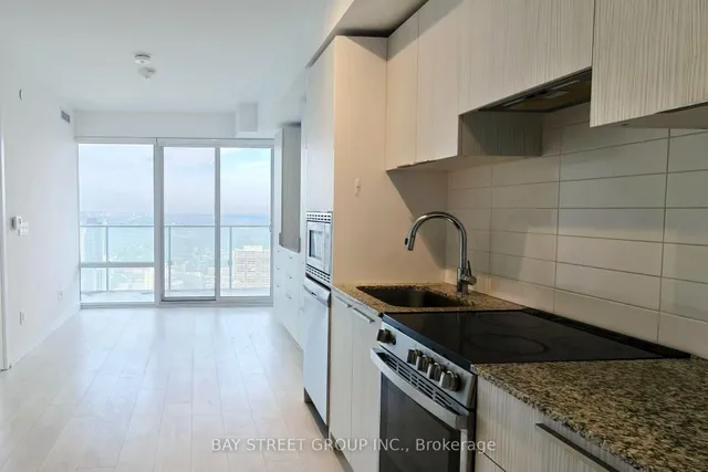 Additional image 3 of 501 Yonge St Unit 4506