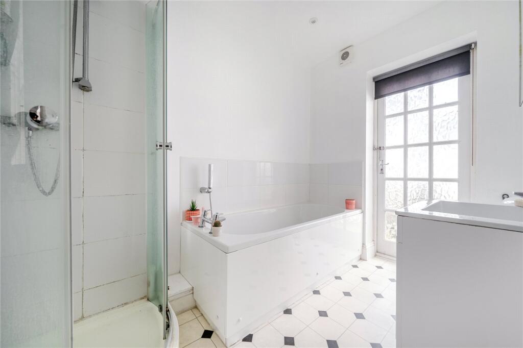 Additional image 7 of Cumberland Court, 150 Kings Road, Brighton