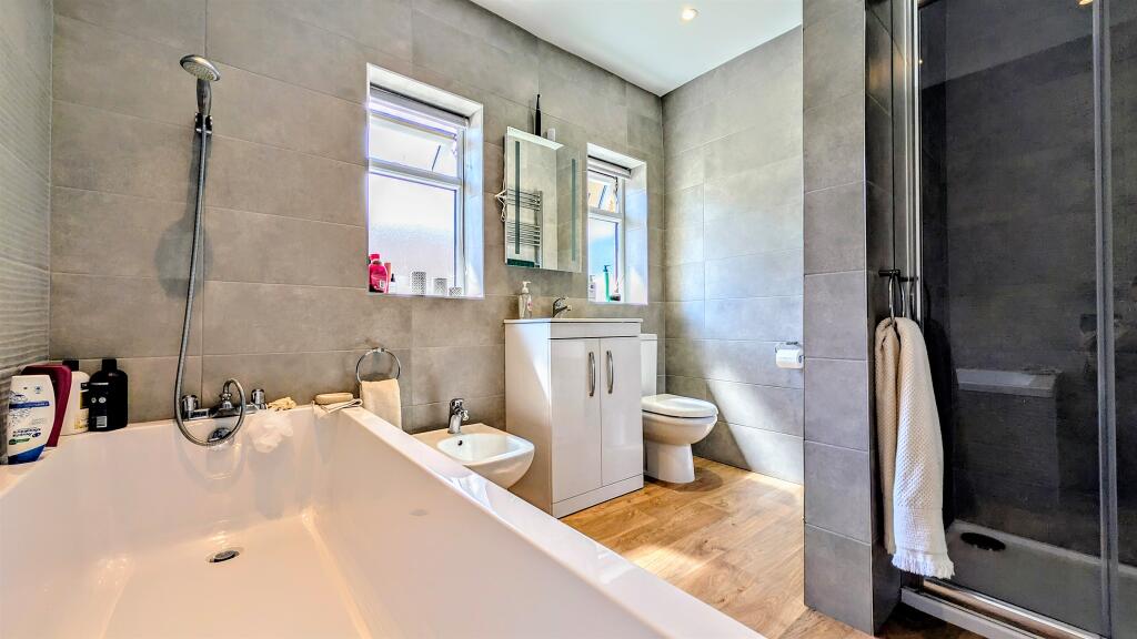 Additional image 18 of Central Avenue, Worthing