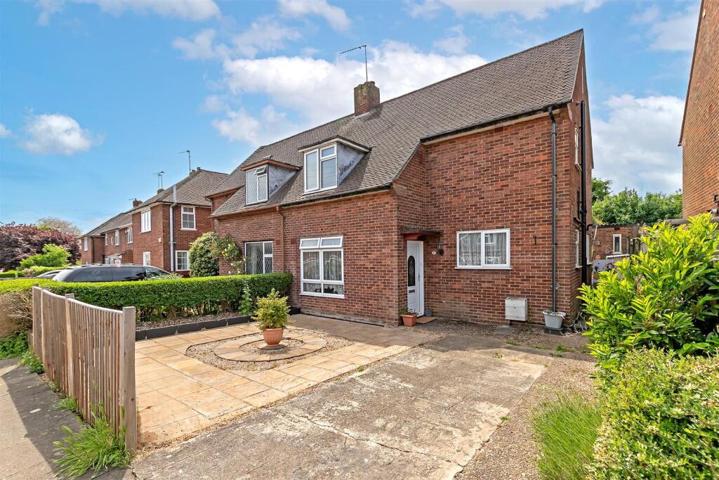 Gorham Drive, St. Albans