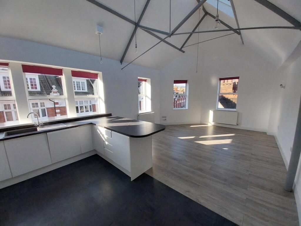 Additional image 16 of 43 South Street, Eastbourne, East Sussex, BN21 4UT