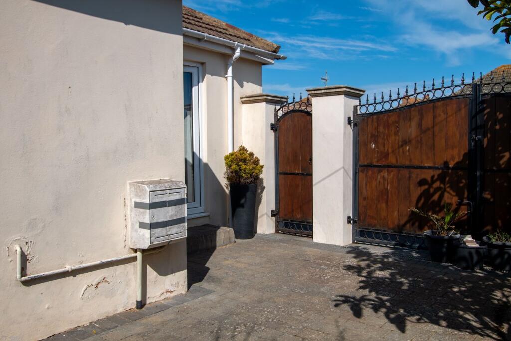 Additional image 19 of Arundel Road, Peacehaven, BN10