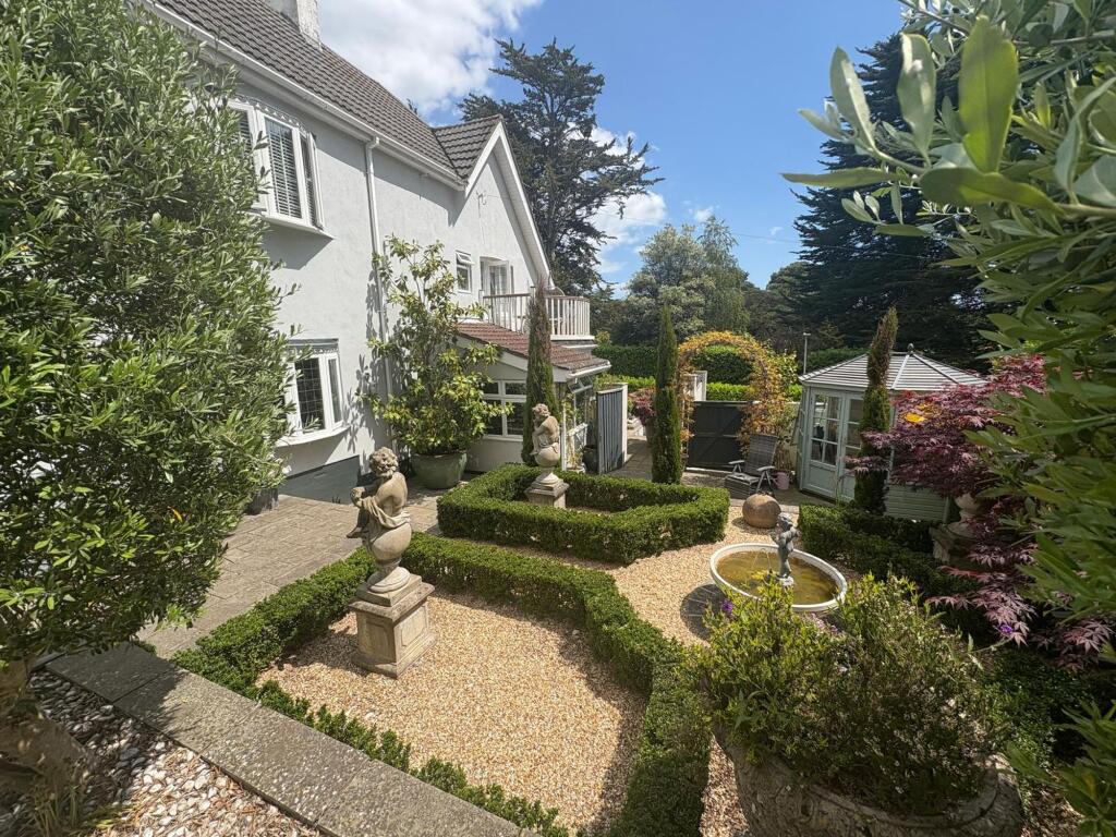 Additional image 34 of Bingham Avenue, Evening Hill, Poole BH14