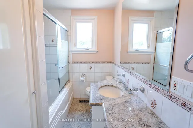 Additional image 31 of 23 Henley Cres