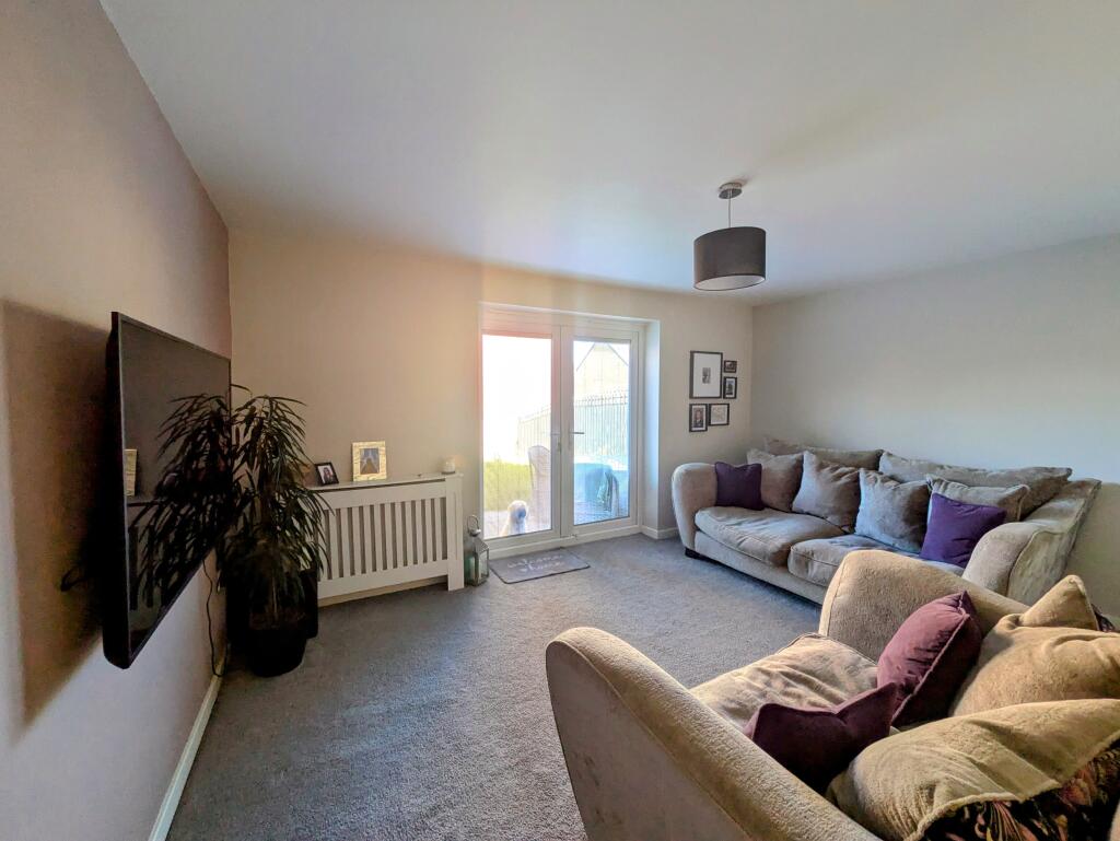 Additional image 2 of Gracy Fold, Bradford, BD6