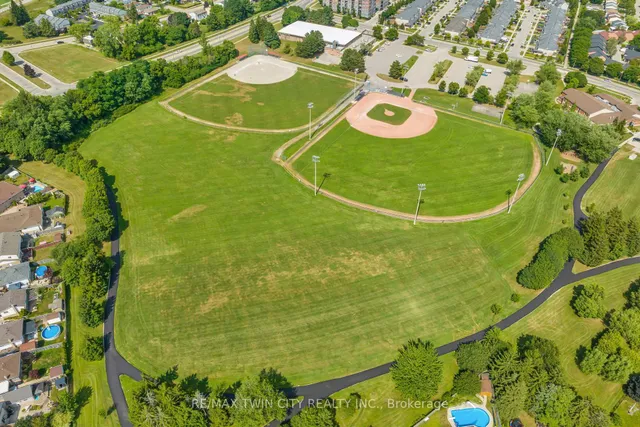 Additional image 27 of 28 Uxbridge Cres