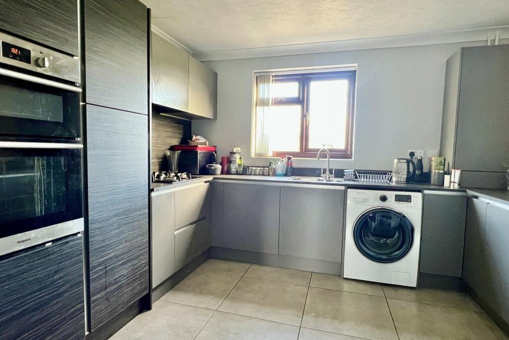 Additional image 5 of Frampton Place, Ringwood, BH24
