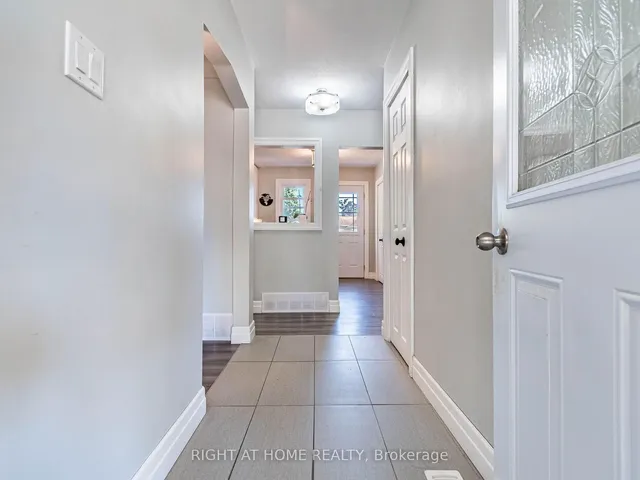 Additional image 5 of 303 KRUG St