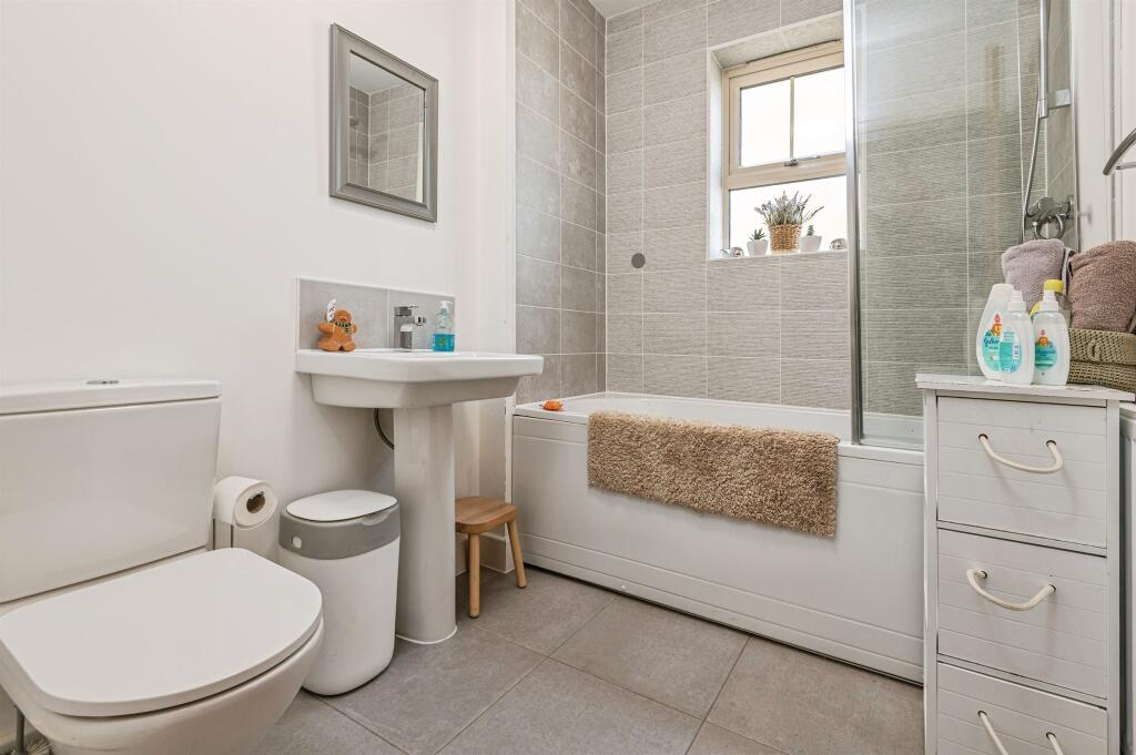 Additional image 14 of Moorside Court, Cleckheaton