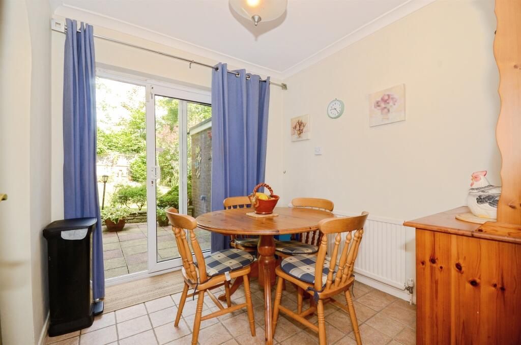 Additional image 3 of Courtfields, Harpenden