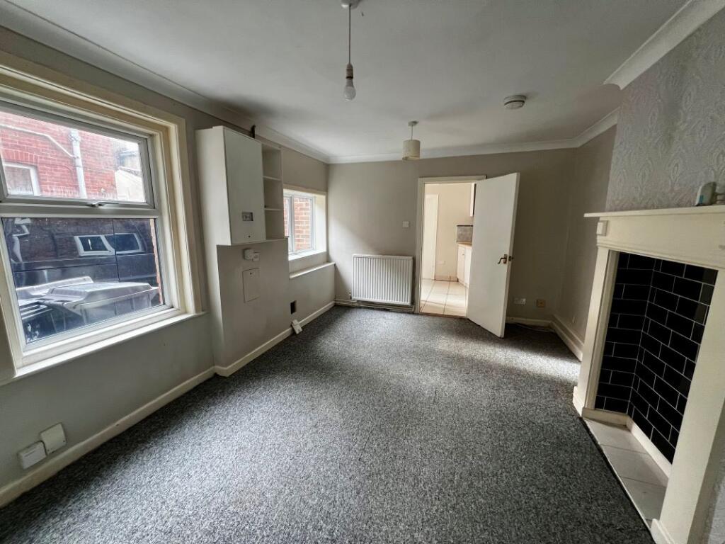 Additional image 5 of 293 Charminster Road, Bournemouth, Dorset, BH8 9QW