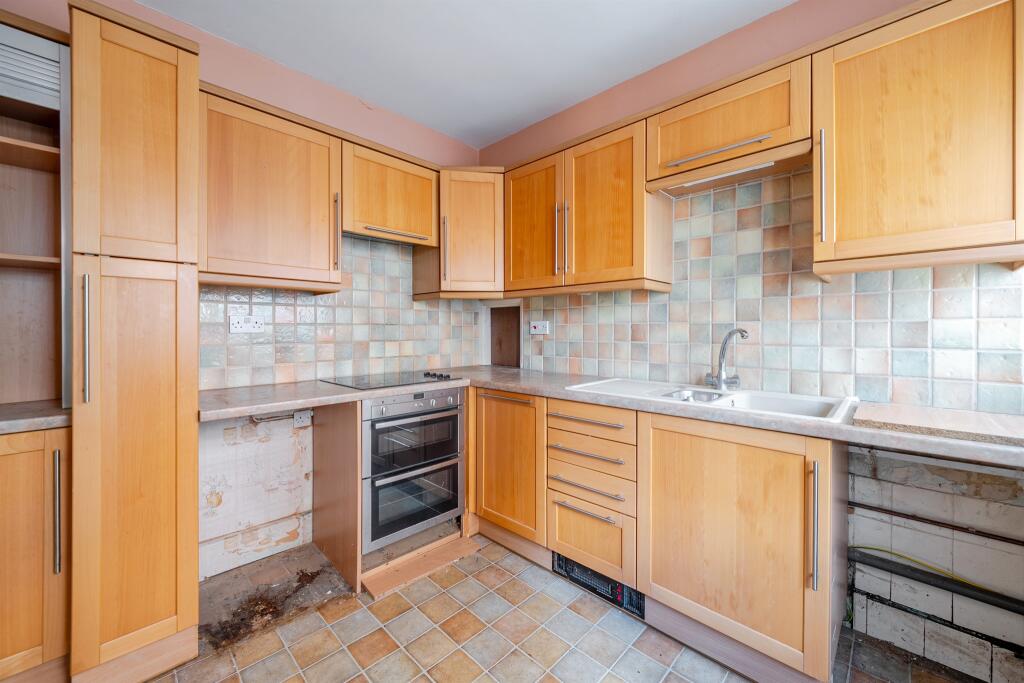 Additional image 17 of Ridgmont Road, St. Albans