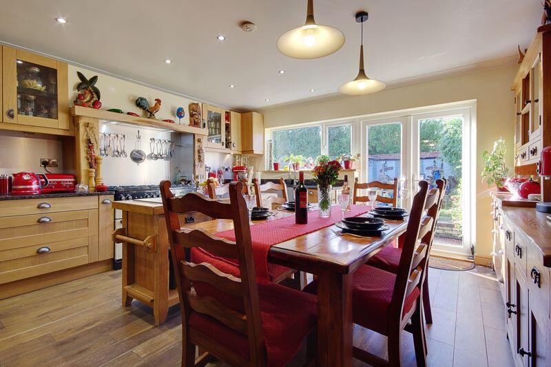 Additional image 8 of Bascott Road, Wallisdown -Charming and Spacious: Four-Bedroom Chalet Hideaway