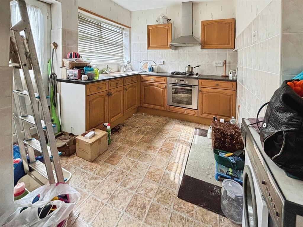 Additional image 4 of Larch Hill, Bradford, BD6 1DN