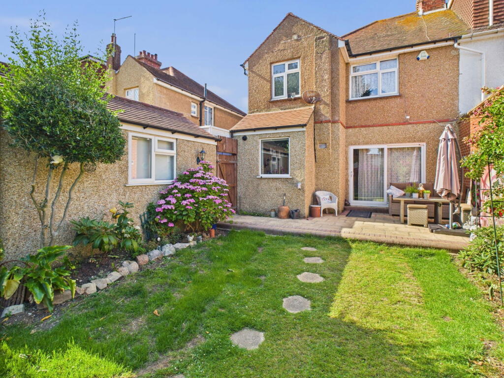 Additional image 18 of Broomfield Avenue, Worthing BN14 7SF