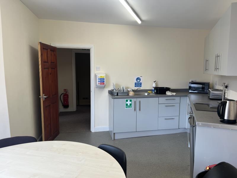 Additional image 8 of 331-333 Manchester Road, Westhoughton BL5 3JY