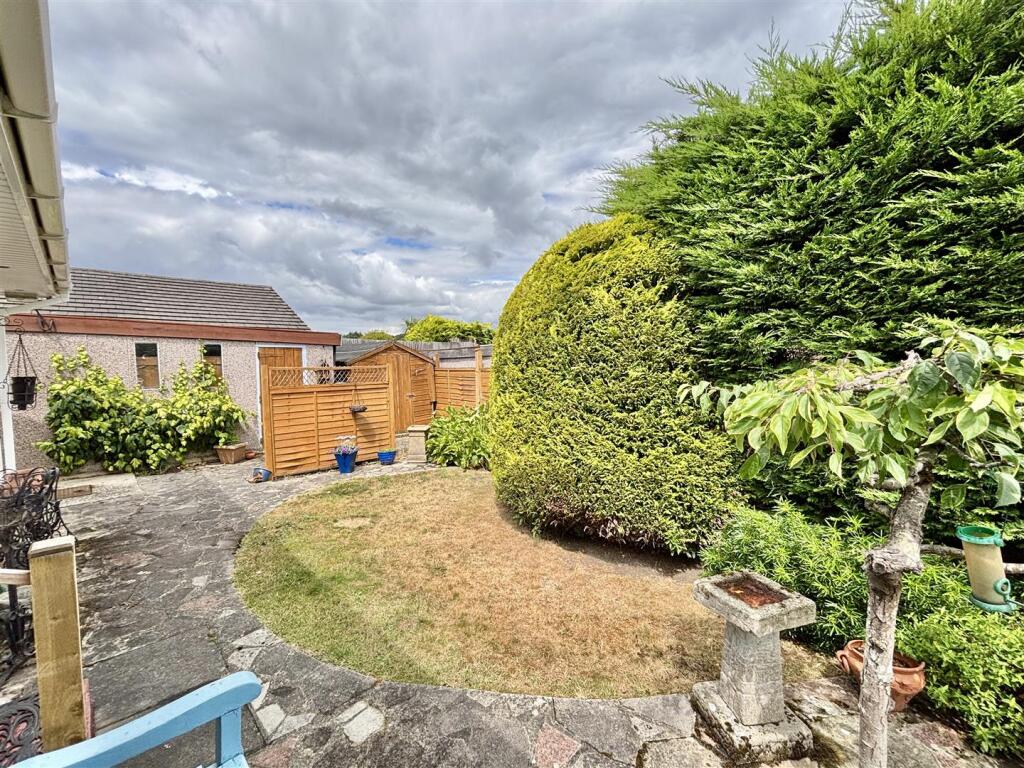 Additional image 16 of Richard Close, Upton