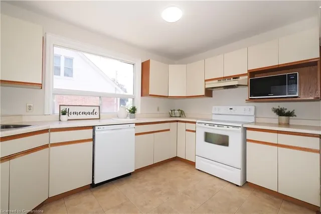 Additional image 15 of 195 Sixth Ave