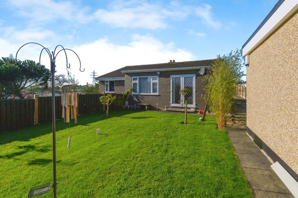 Additional image 11 of Newhall Drive, BRADFORD