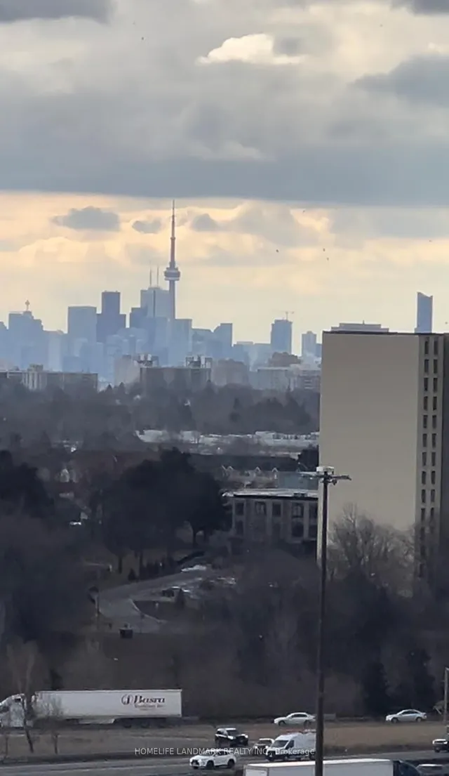 Additional image 32 of 181 Village Green Sq Unit 1714