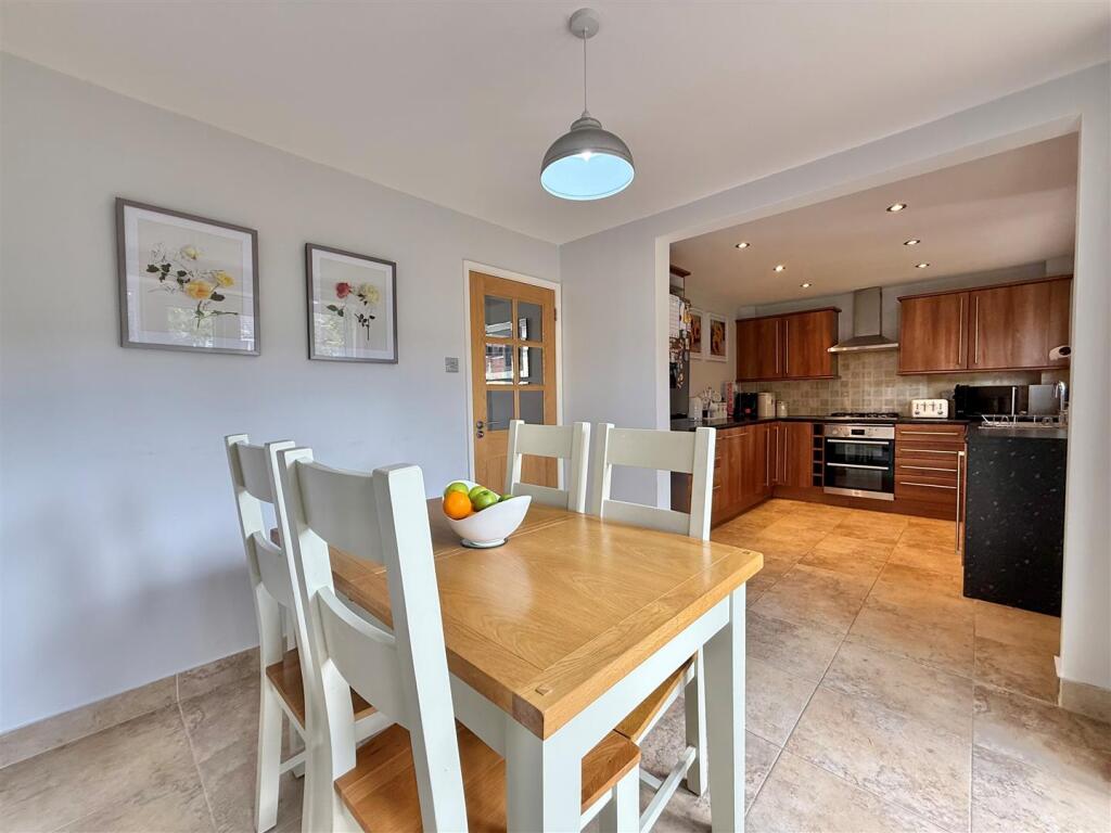 Additional image 5 of Chichester Drive, Quinton, Quinton