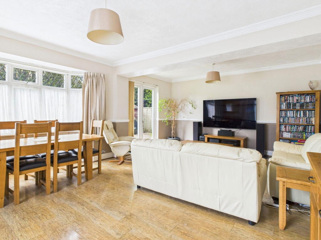 Additional image 4 of Cecilian Avenue, Worthing, BN14 8AU