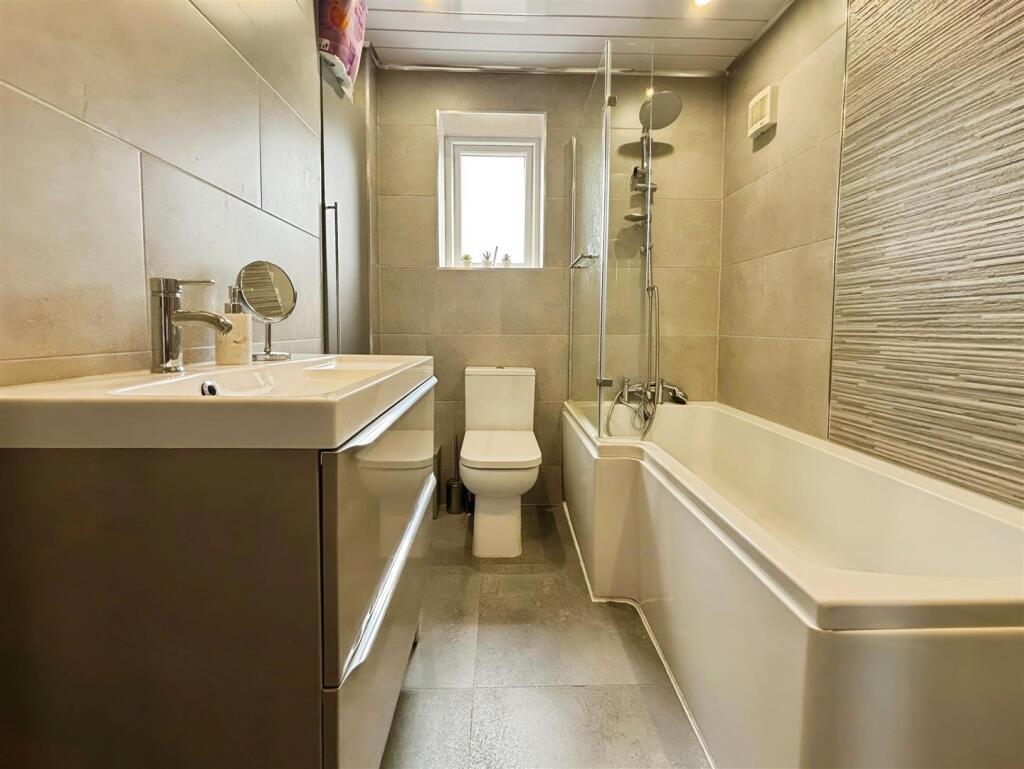 Additional image 20 of Duchy Avenue, Bradford, BD9 5ND