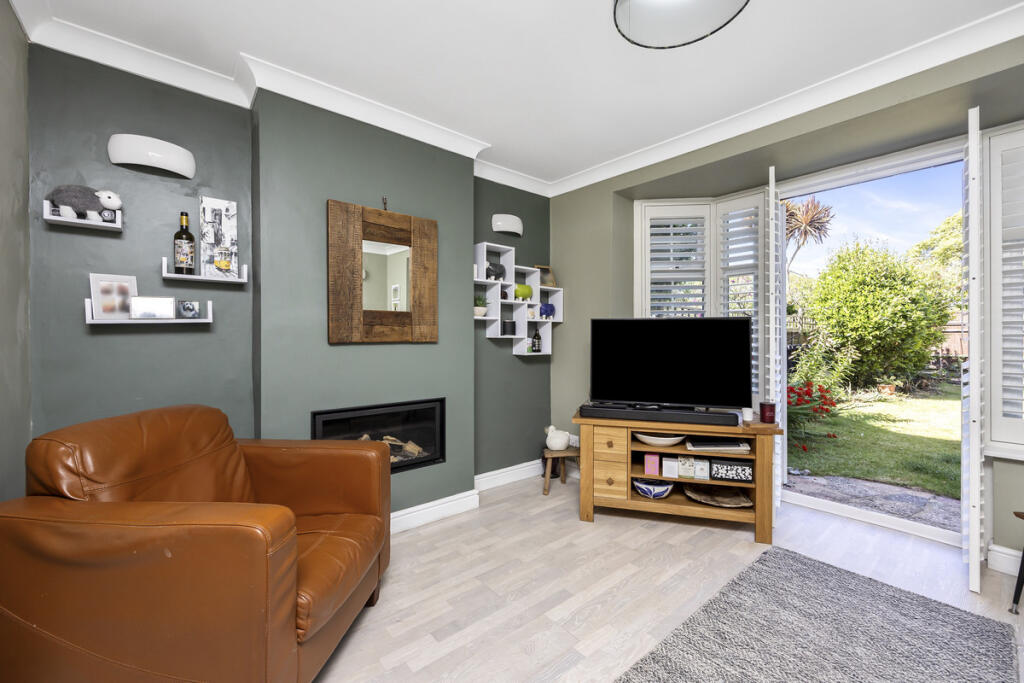 Additional image 16 of Wallace Avenue, Worthing, BN11