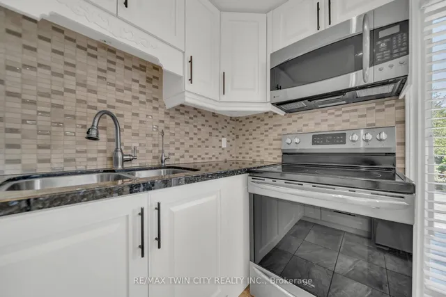 Additional image 8 of 28 Uxbridge Cres