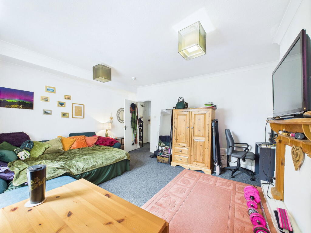Additional image 5 of Montpelier Place, Brighton, BN1 3BF