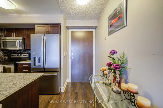 Additional image 11 of 2 Eva Rd Unit 630