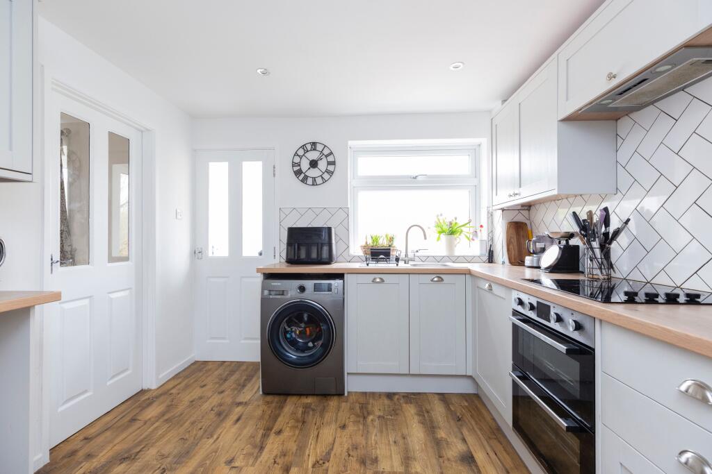 Additional image 10 of Lynch Close, Mere