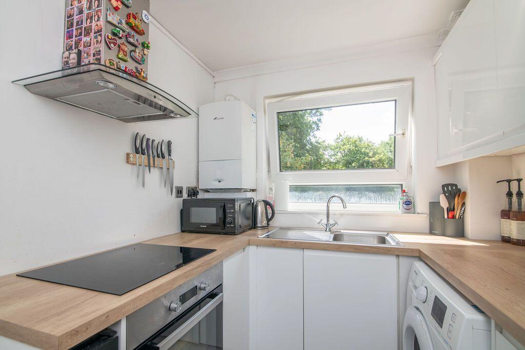 Additional image 4 of Southcrest Gardens, Redditch, B97 4JN