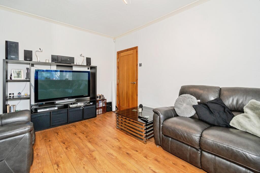 Additional image 5 of Como Gardens, Bradford, BD8