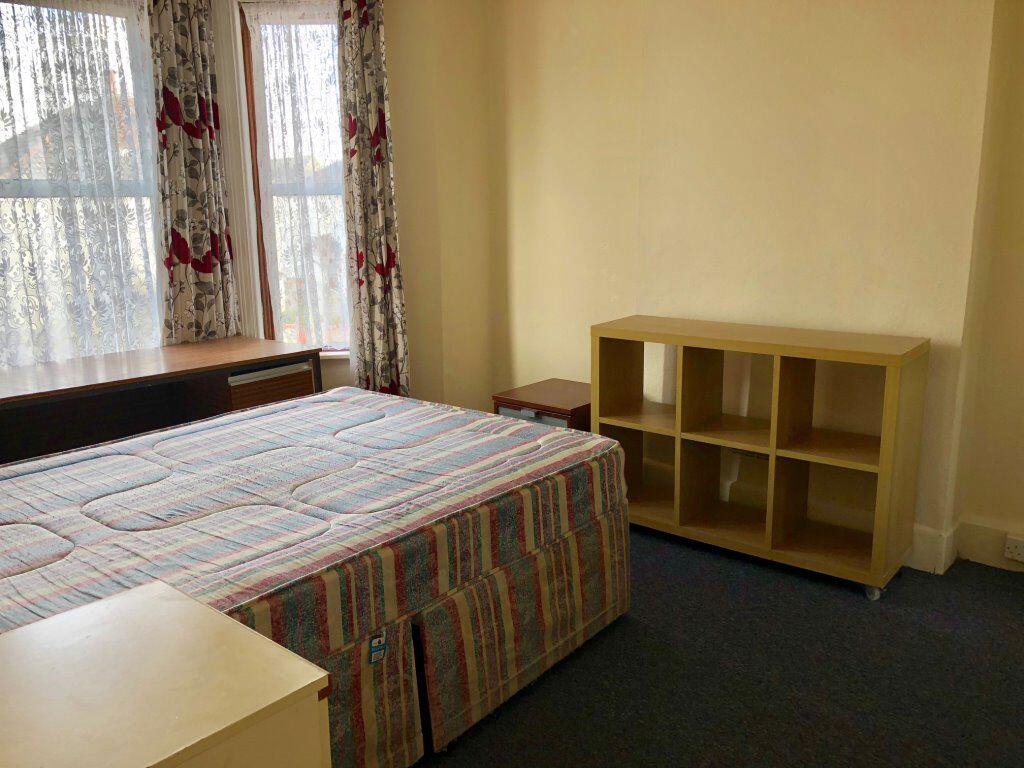 Additional image 7 of STUDENT THREE/ FOUR BEDROOM HOUSE (113st)