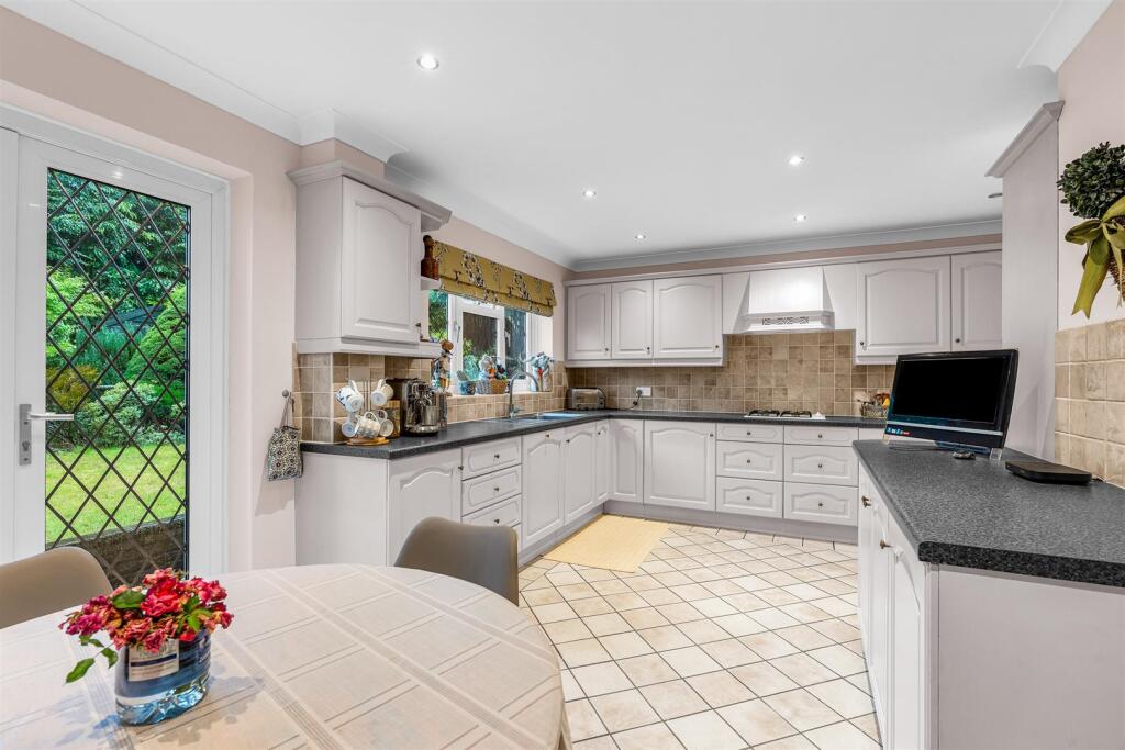 Additional image 9 of Oaklea, Welwyn